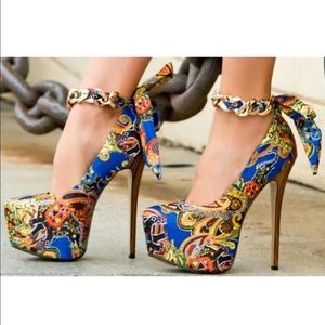 🌺 Mix & Match 3/$95 🌺 Scene “Nikita” lace-up pump